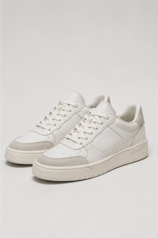 Weiße Sneakers