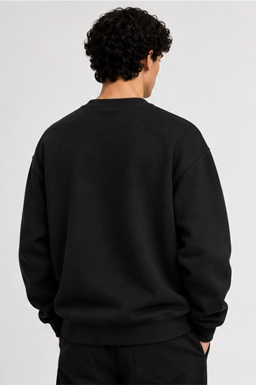 Schwarzer Sweater